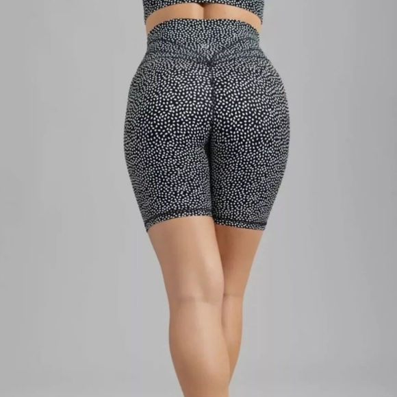 2/$50 🥞 Buffbunny Legacy Bike Shorts - Picture 5 of 8